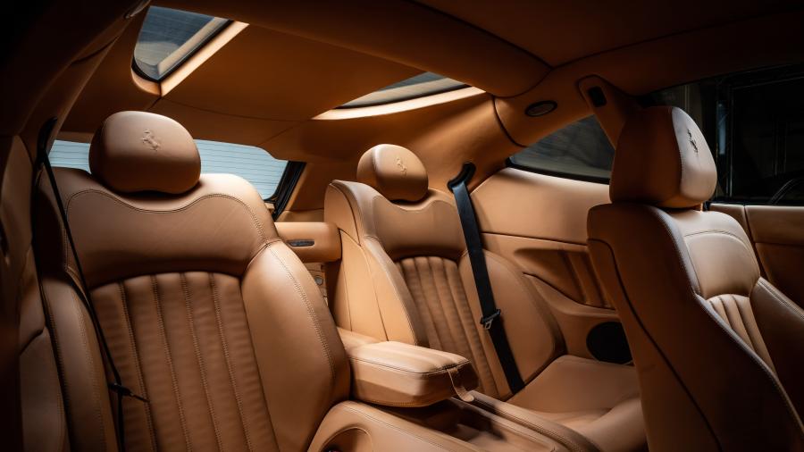 Интерьер Ferrari 612 Scaglietti Vandenbrink Shooting Brake 2019 года  (фото 11 из 14)